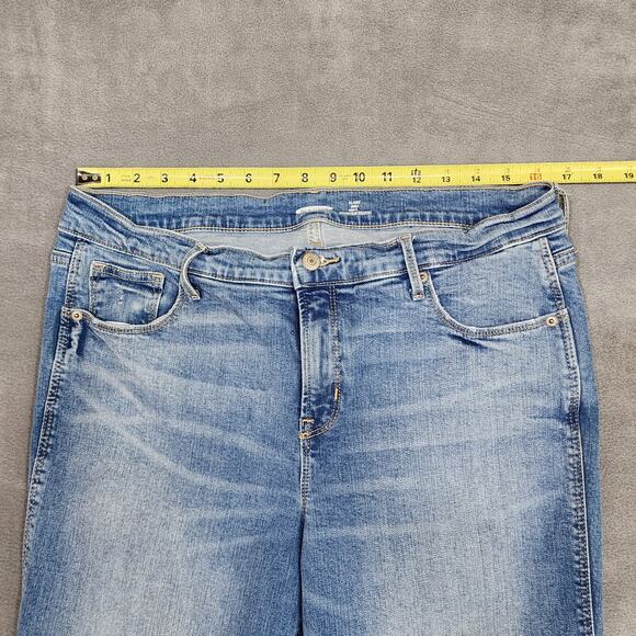 Old Navy Flare Ankle Jeans High Rise Size 14 Medium Wash Raw Hem Stretchy - Picture 8 of 10